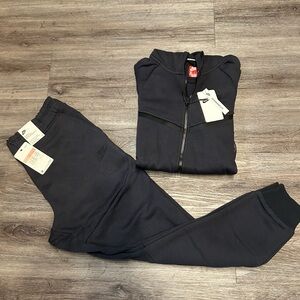 Nike black Tracksuit Set small